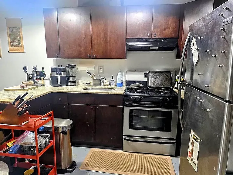 315 Berry St #6 — Photo 6