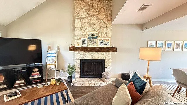 8505 Spring Valley Dr — Photo 9