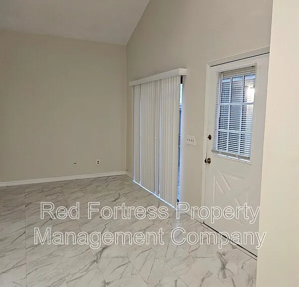 8384 S Haven Ln — Photo 4