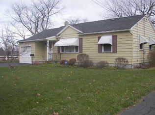 516 N Park Dr, Rochester, NY 14609