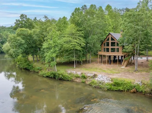 275 River Cliff Dr, Cornelia, GA 30531
