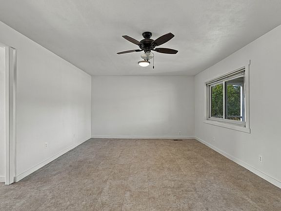 3rd image of 57926 S Bachelor Flat Rd