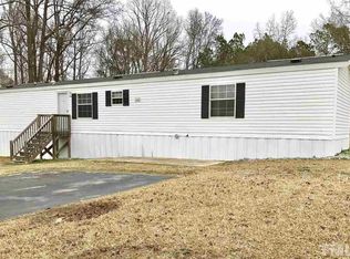 130 Hedgerow Ln, Clayton, NC 27520