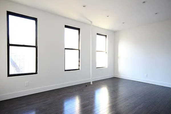 Rented by Dynamik Realty | media 24