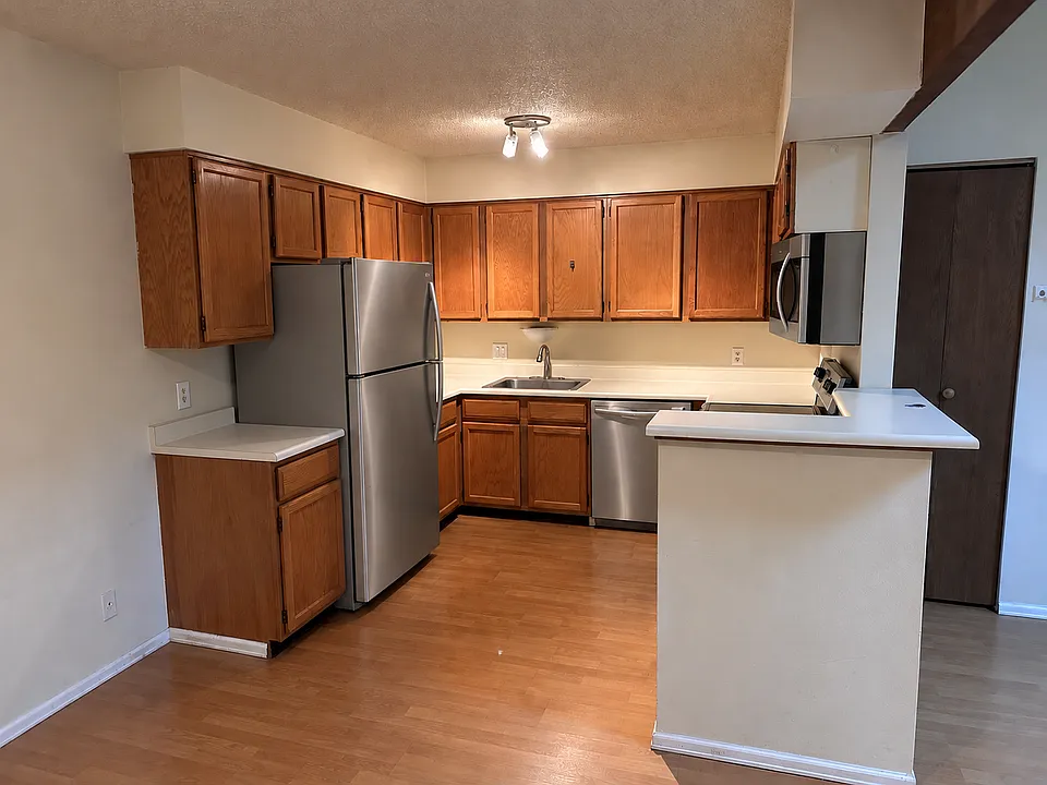 203 Wright St #301