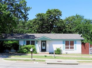 101 S Heartz Rd, Coppell, TX 75019