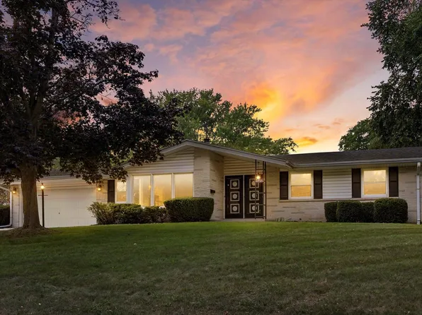 3455 S Russel ROAD, New Berlin, WI 53151