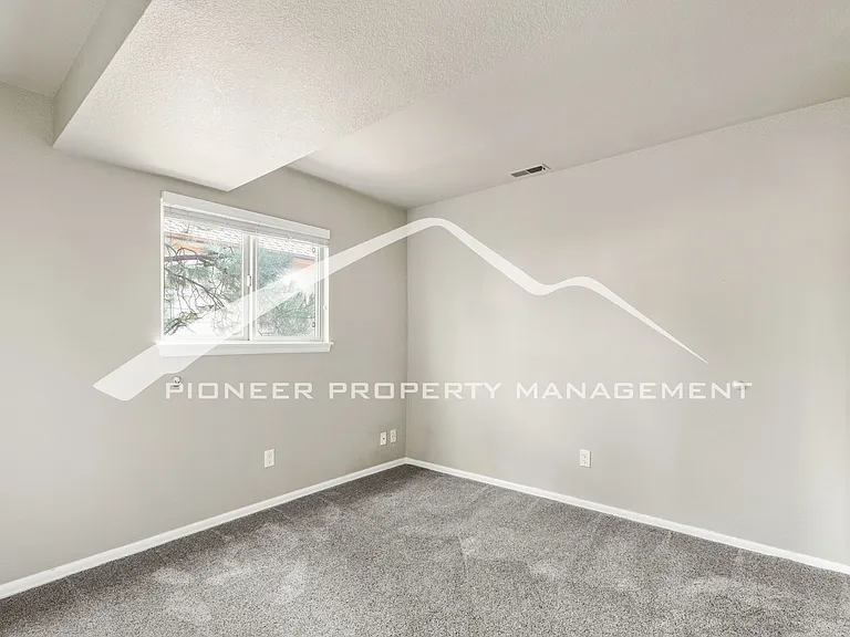 6525 White Falcon Ct — Photo 22