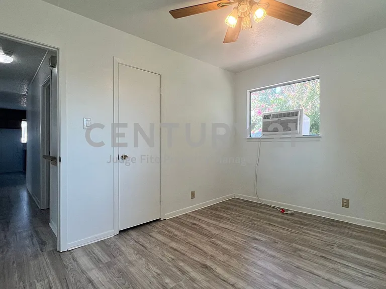 5429 Farnsworth Ave — Photo 8