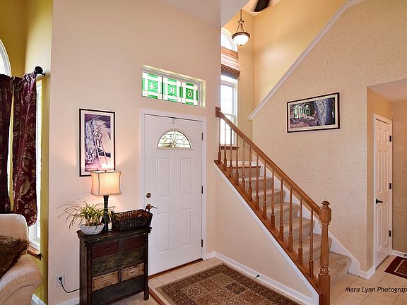 4th image of 684 Thorsen Ln
