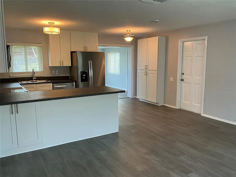 10888 Temple Ave — Photo 20