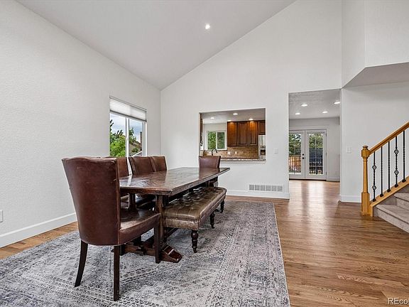 5th image of 9452 Garden Court