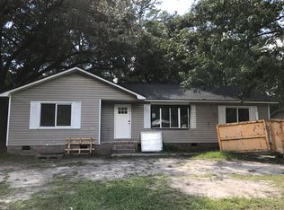 7637 Pinehurst St, North Charleston, SC 29420