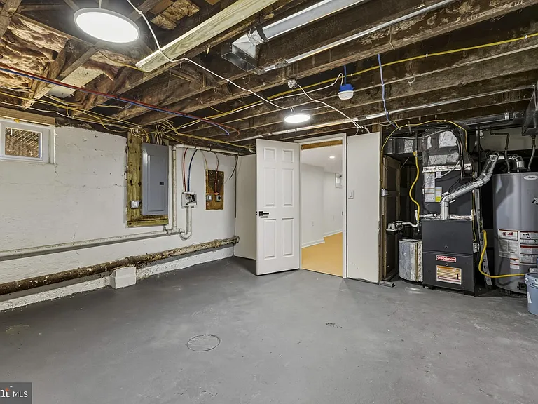507 Washburn Ave — Photo 26