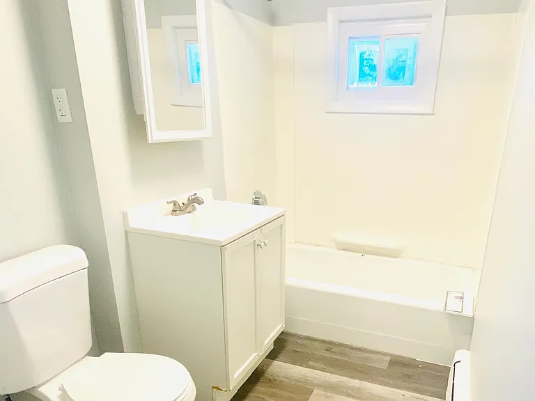 252 Leyden St #3 — Photo 4