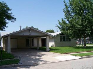 103 Meadow Glade Dr, San Antonio, TX 78227