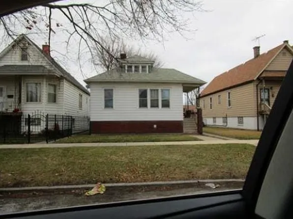 2906 E 97th St, Chicago, IL 60617