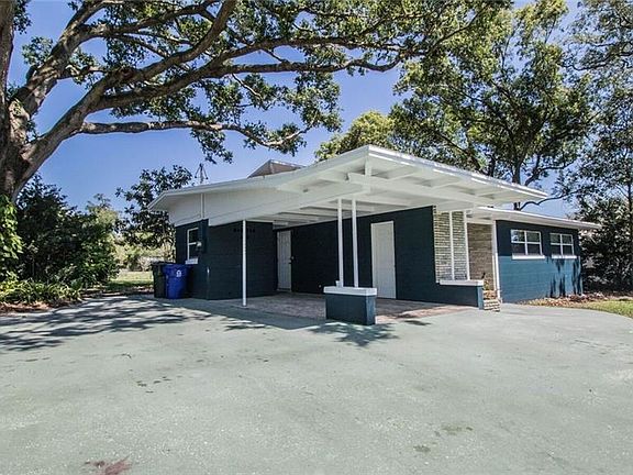 3rd image of 3010 Cleveland Heights Blvd