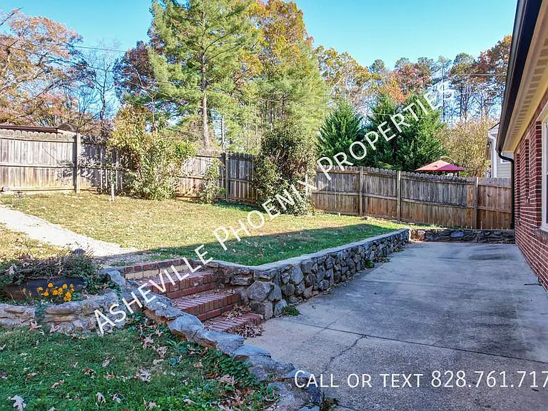 8 Enka Oak St — Photo 18