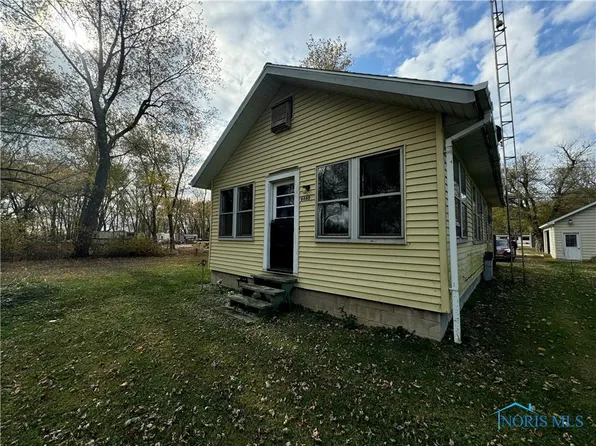 6660 N Hayes Ave, Oak Harbor, OH 43449