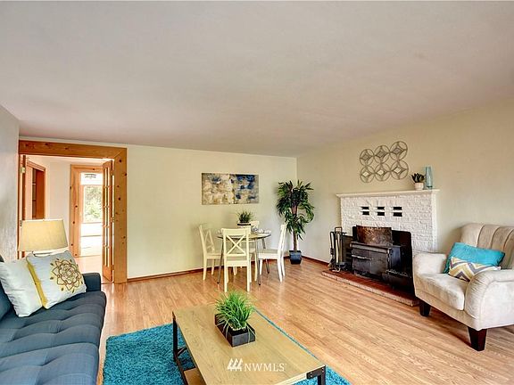 4th image of 1743 Ethridge Ave NE