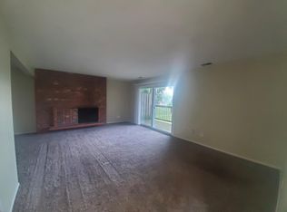 2023 NE Russell Rd APT 111, Kansas City, MO 64116