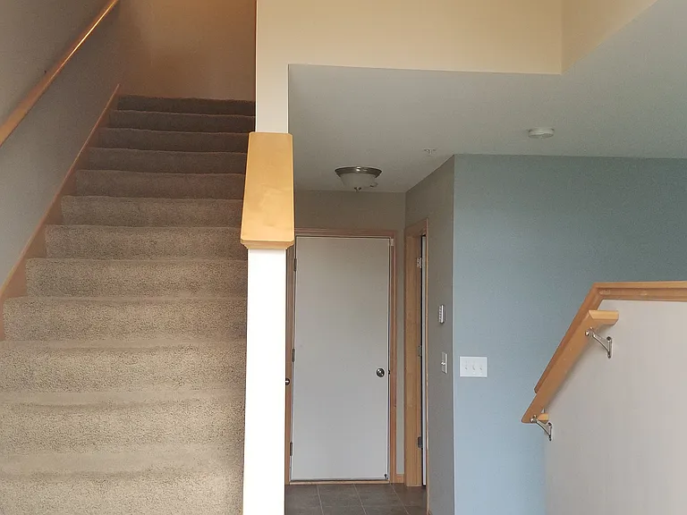 11749 Emery Village Dr N — Photo 23