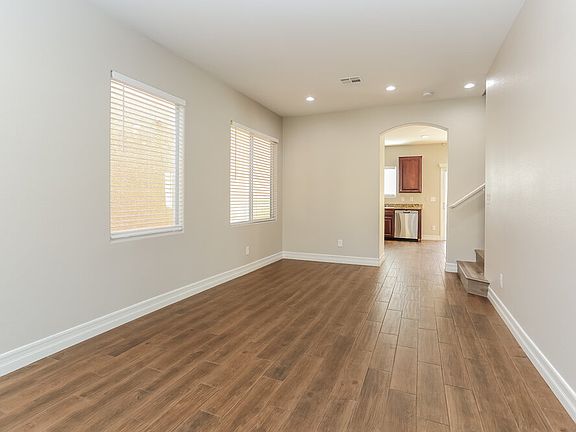 4th image of 8447 Lucero Ave