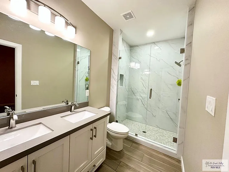916 Santa Isabel Blvd #4 — Photo 6