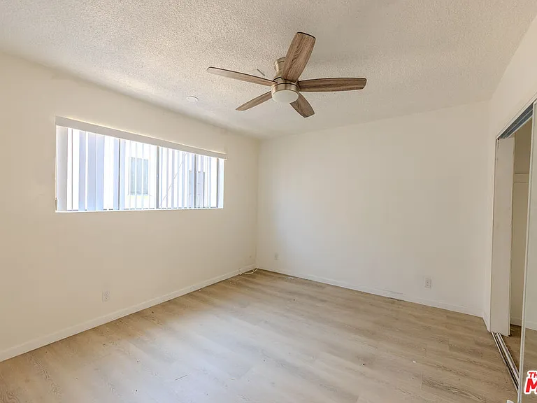 1426 S Orange Grove Ave — Photo 11
