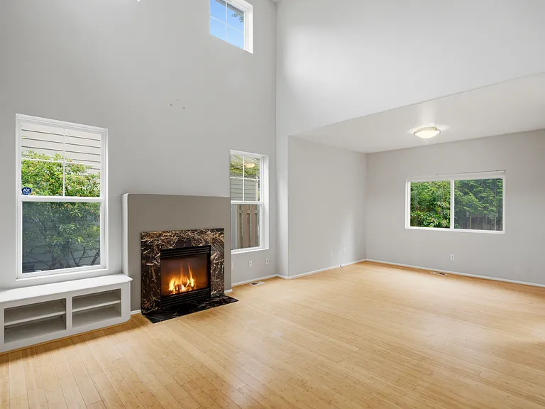 25023 SE 43rd Way — Photo 9
