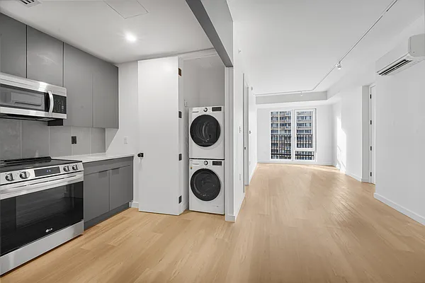 931 Carroll Street #801