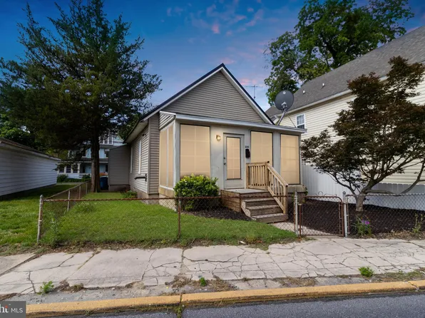 220 E Market St, Laurel, DE 19956