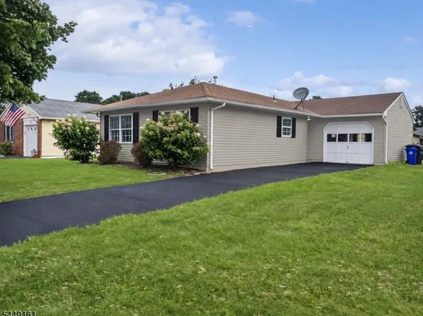 11 Reef Pl, Brick Twp., NJ 08723