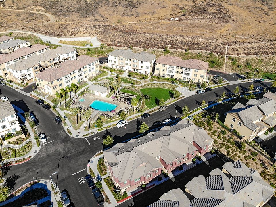 1st image of 22073 Barrington Way