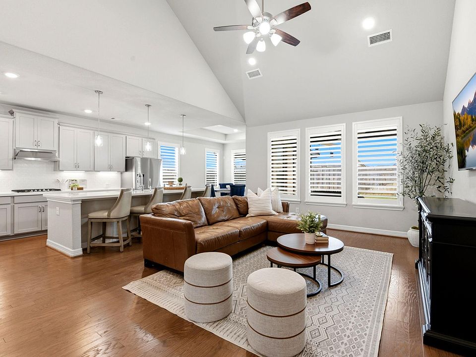 1st image of 30910 Laurel Creek Ln