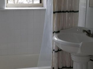 1902 W Pratt Blvd APT 3B, Chicago, IL 60626