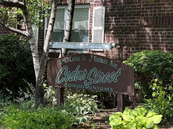 22 Cedar St APT 2B, Ridgefield Park, NJ 07660