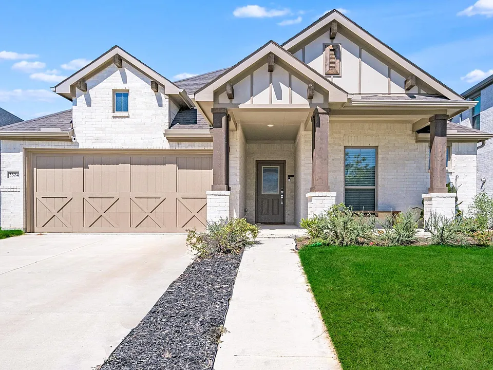 3324 Flatiron Dr