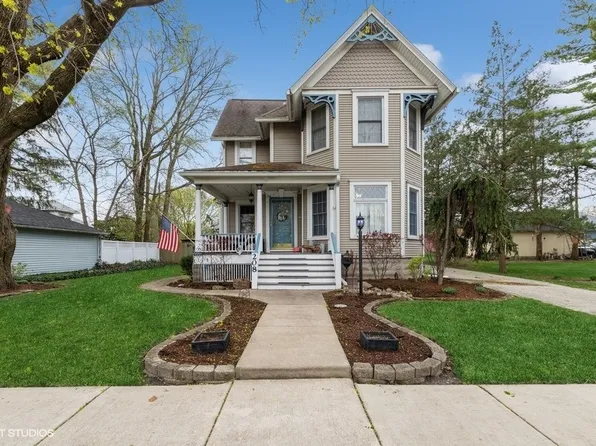 208 W North St, Peotone, IL 60468