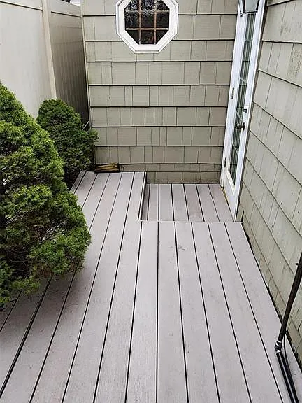 8 Roswell Ave — Photo 10