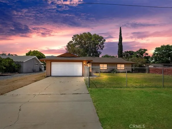 678 Winchester Dr, Norco, CA 92860