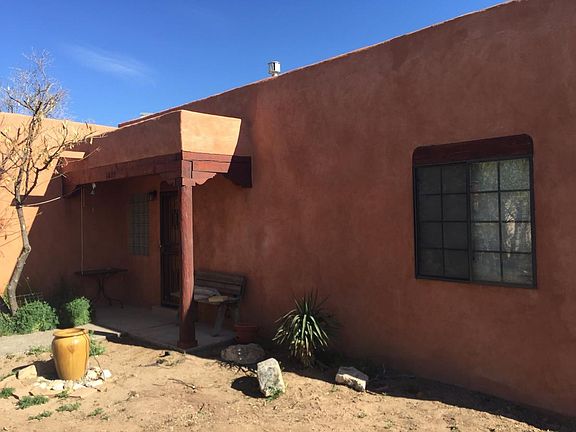 2nd image of 1849 Calle Los Vecinos NW