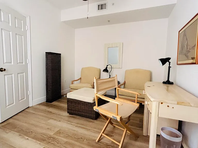 2040 Greenview Shores Blvd #221 — Photo 18
