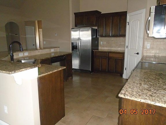 5th image of 2232 SW Edinburough Dr