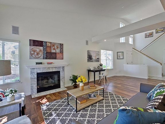 5th image of 1551 Fairway Green Cir
