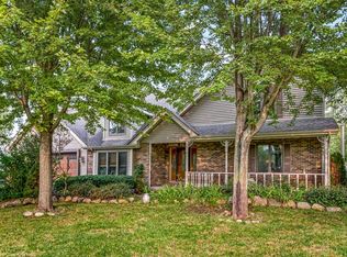 9N381 Tamara Dr, Elgin, IL 60124