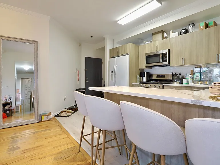 205-207 Madison St #2B — Photo 9