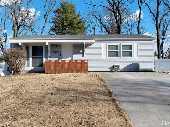 8 Archers Ct, Saint Peters, MO 63376