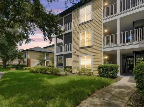 4115 CHATHAM OAK COURT #215, TAMPA, FL 33624